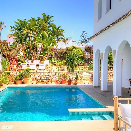 Mas Tranquila - A Stylish With Pool 150 M From The * コニル・デ・ラ・フロンテラ