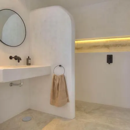 Mas Tranquila - A Stylish With Pool 150 M From The * コニル・デ・ラ・フロンテラ